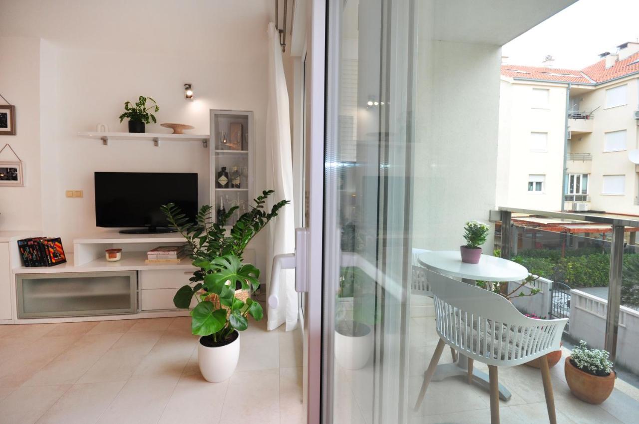 Family Apartment Noel - Omiš Dış mekan fotoğraf