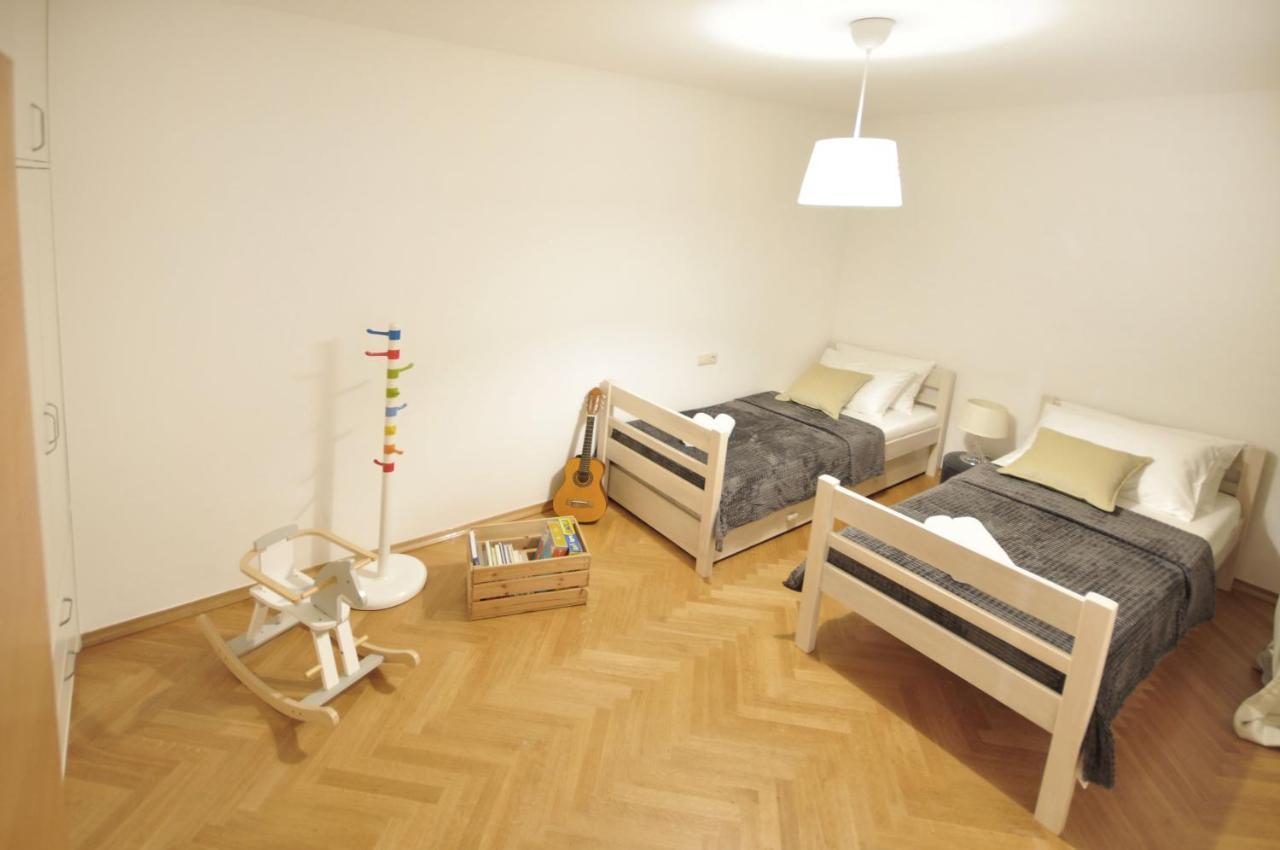 Family Apartment Noel - Omiš Dış mekan fotoğraf