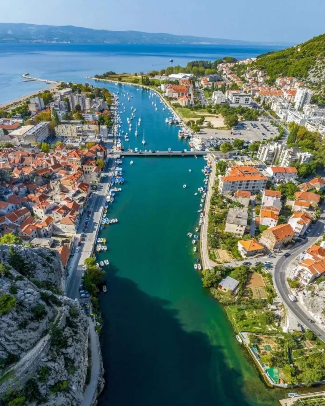 Family Apartment Noel - Omiš Dış mekan fotoğraf